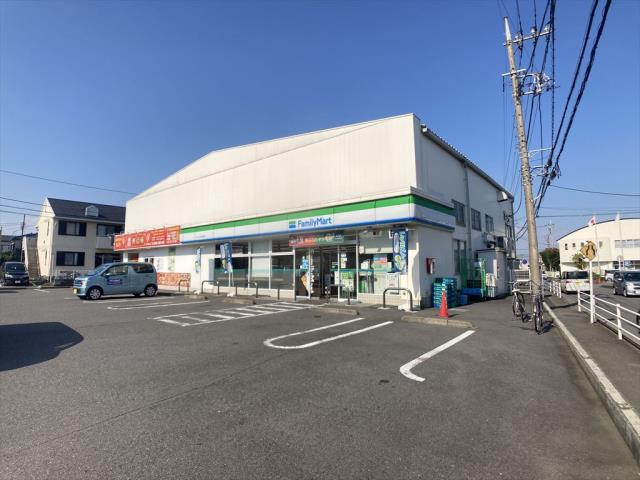 コンビニ　ファミリーマート（コンビニ）まで2632m