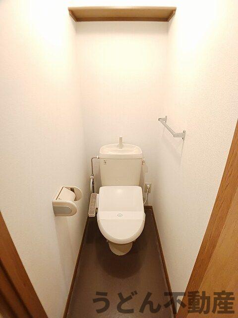 トイレ　うどん県のお部屋探しはうどん不動産へ うどんちゃんとLINE