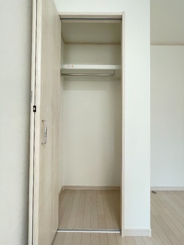 収納　荒川区西尾久８　Luxカシオペア