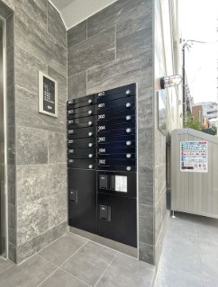 エントランス　建物の内部です