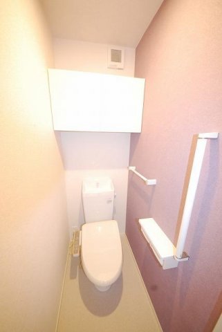 トイレ　【ＲＥＳＴ　ＷＯＯＤ　１】トイレも気になるポイント
