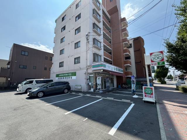 コンビニ　ローソンストア１００稲葉地店（コンビニ）まで2179m