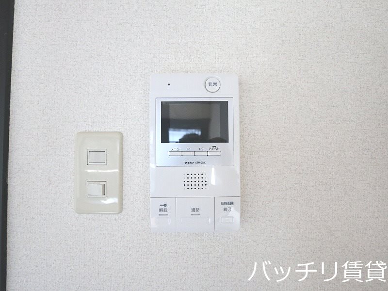 セキュリティ　類似写真のため、現状優先。