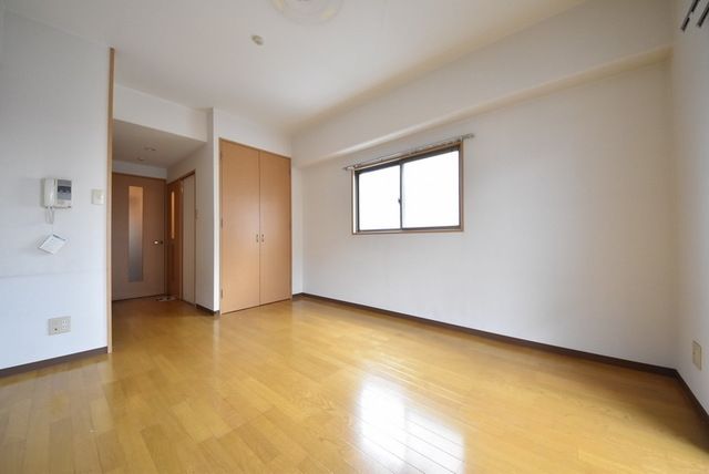 その他設備　2面採光が嬉しい明るいお部屋