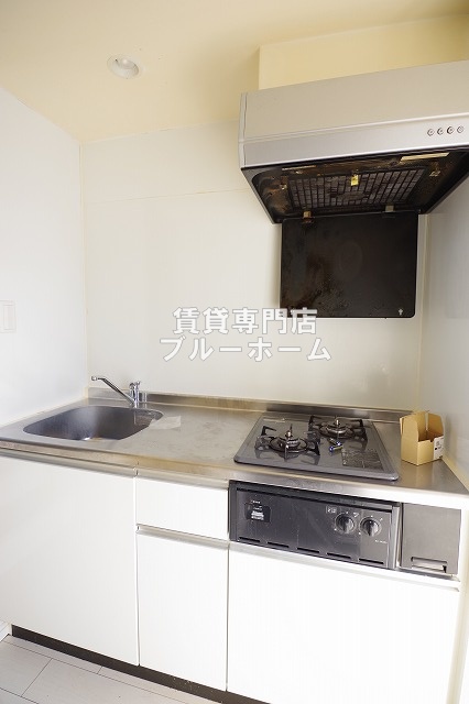 キッチン　収納付きのシステムキッチン！