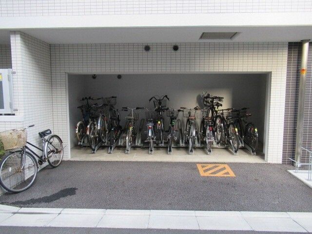 駐車場　駐輪場