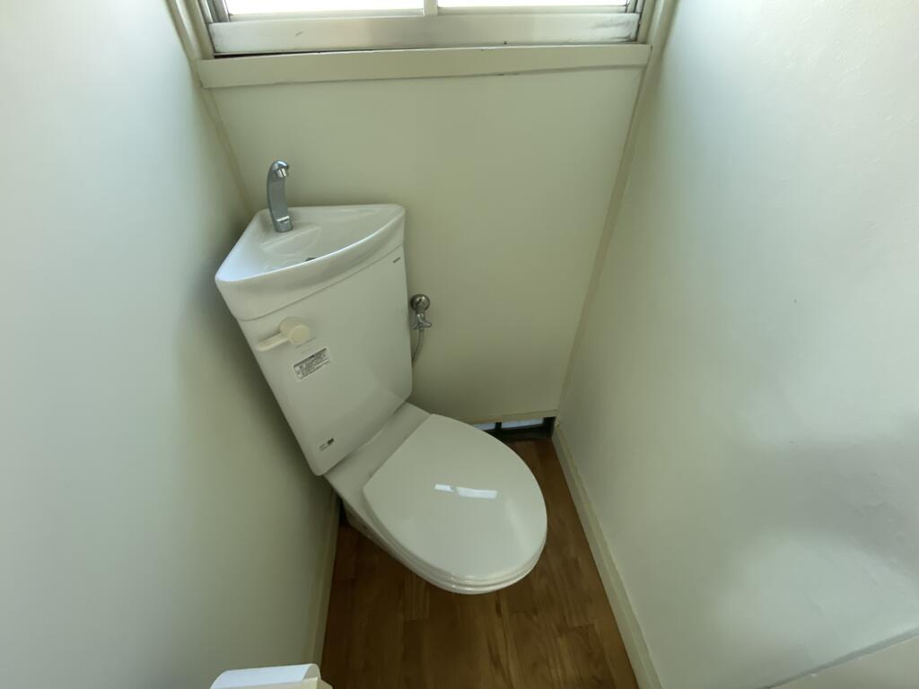 伊藤荘のトイレ写真