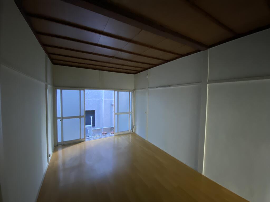 伊藤荘の居間写真