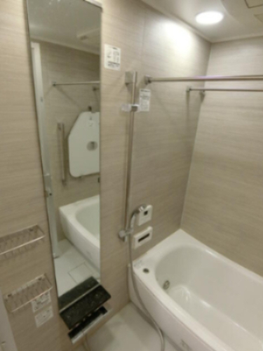 バス・シャワールーム　別部屋参考写真