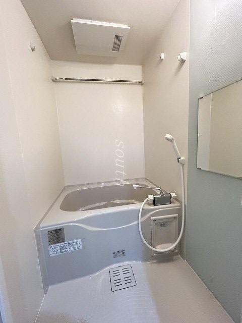 バス・シャワールーム　浴室乾燥機付き
