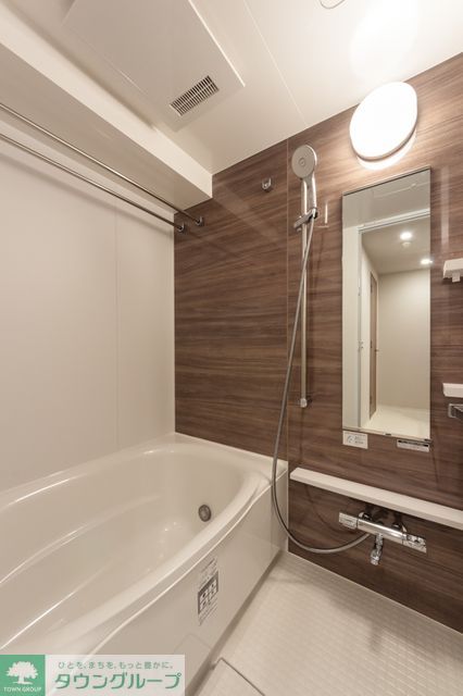 バス・シャワールーム　※写真は同タイプ住戸です。