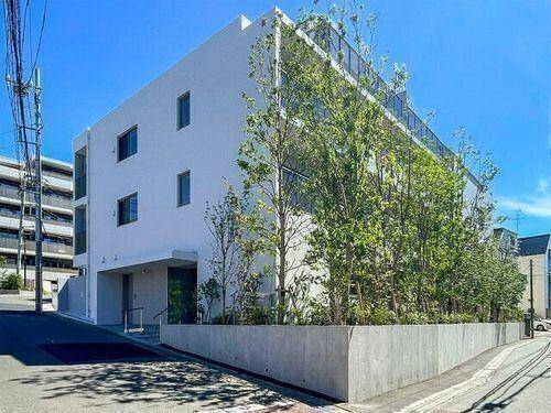 建物外観　オートロック付きです