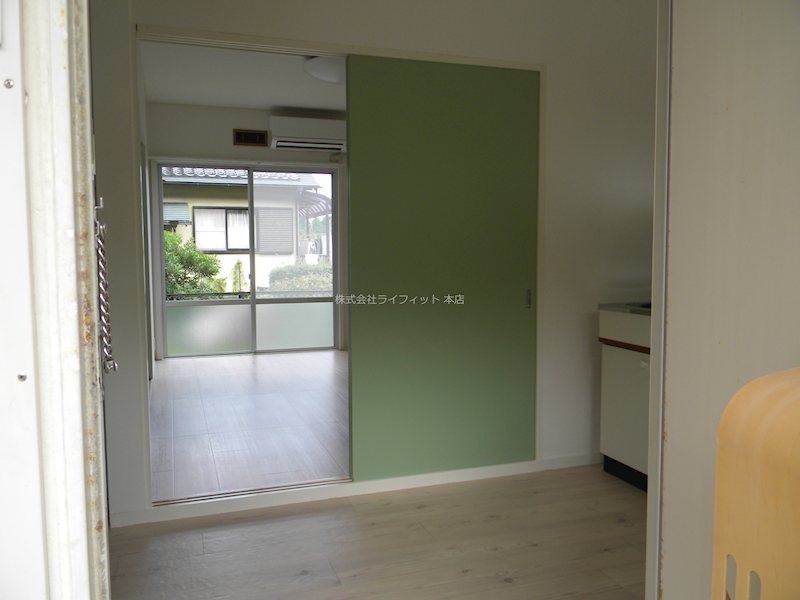 玄関　同間取別部屋のお写真です