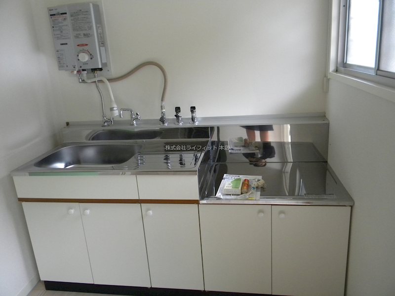 キッチン　同間取別部屋のお写真です