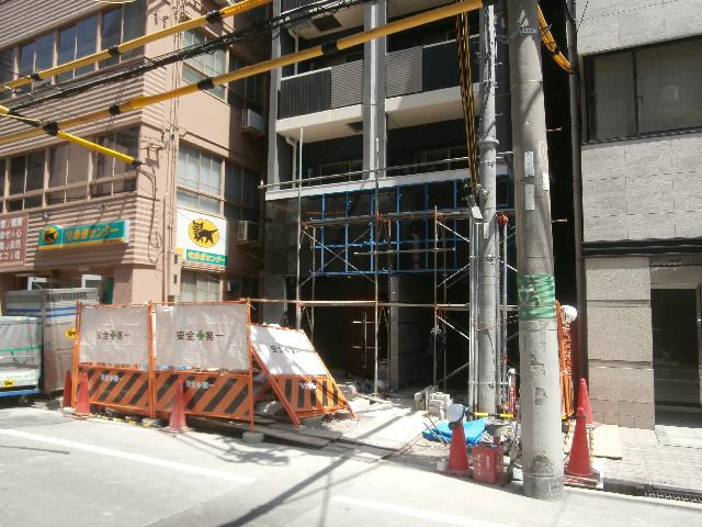 建物外観　建築中