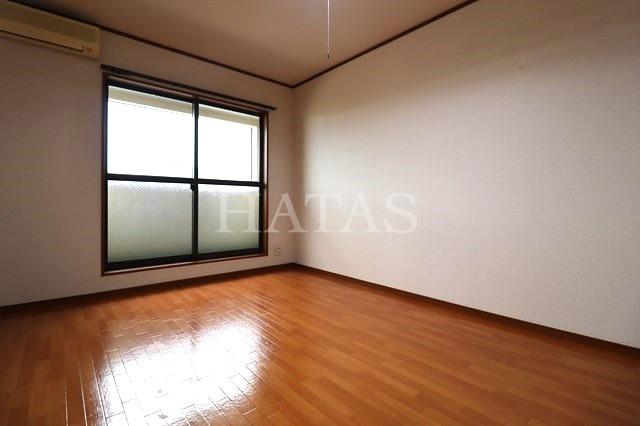居室・リビング　同物件別部屋です。