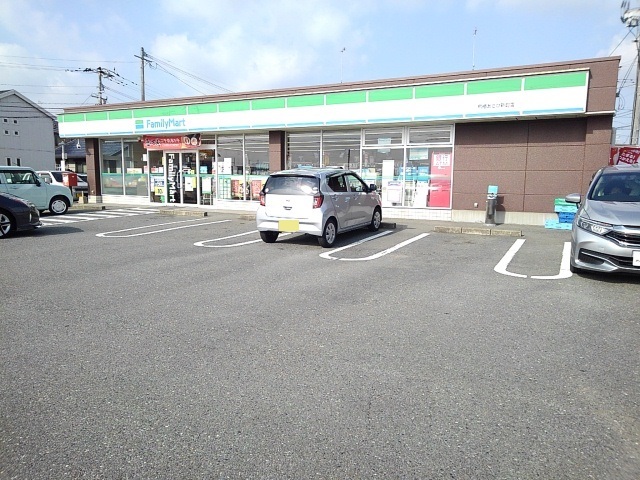 コンビニ　ファミリーマート鳥栖あさひ新町（コンビニ）まで1050m