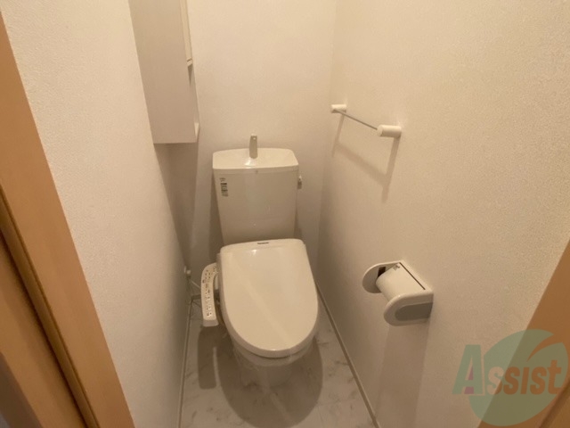 トイレ　トイレにはウォシュレットが設置済みですね