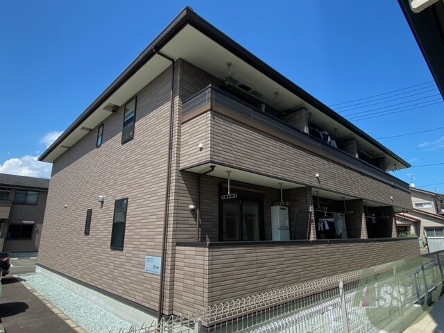 建物外観　名取市大手町「ベネフィスII」