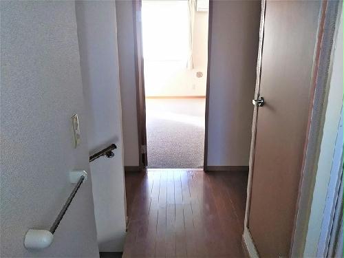 玄関　間取りによって仕様は異なります。