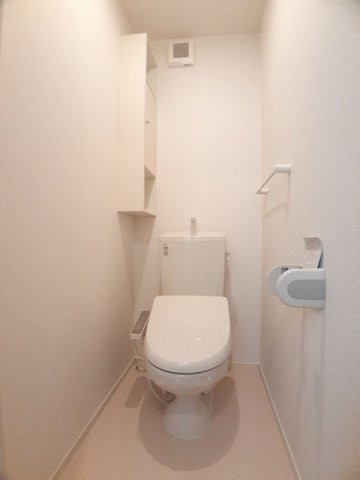 トイレ　トイレもきれいです