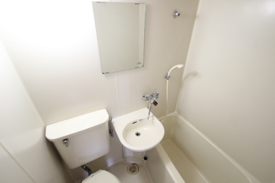 洗面設備　※別部屋の写真です