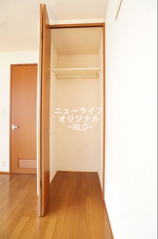 収納　衣類や荷物をすっきり収納できるクローゼット