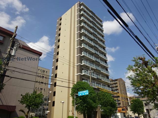 建物外観　建築中