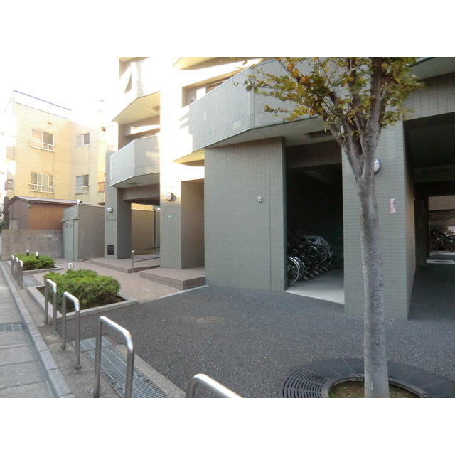その他　建物前面