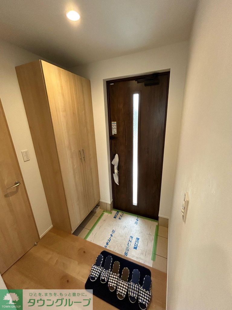 玄関　★お問い合わせはタウンハウジングまで★