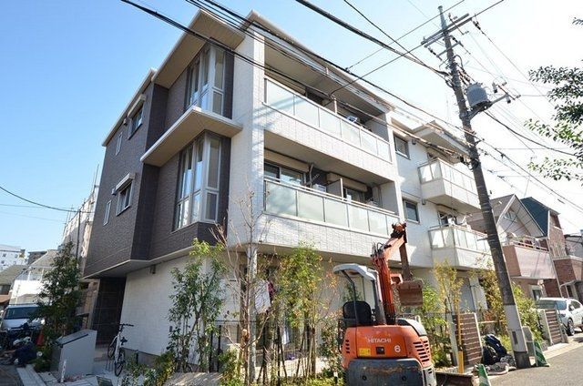 エントランス　★人気の中野坂上駅徒歩６分★