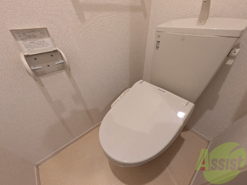 トイレ　トイレは暖房便座になっているので寒い冬でも安心ですね。