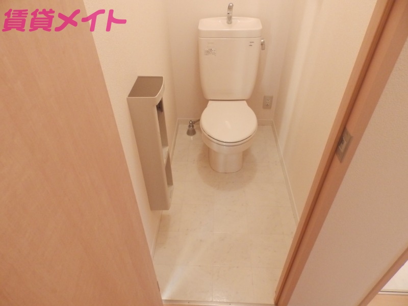 トイレ　同物件別室写真