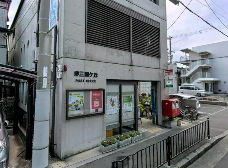 銀行　りそな銀行 金岡支店（銀行）まで260m
