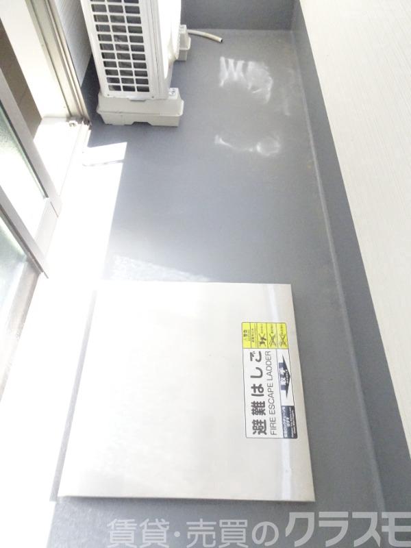 バルコニー　南向きだからお洗濯物も乾きやすい♪