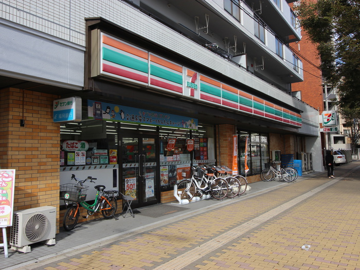 コンビニ　セブンイレブン博多千代一丁目店（コンビニ）まで268m