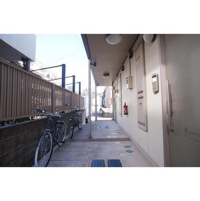 その他共有部分　自転車くらいなら置いて下さい♪