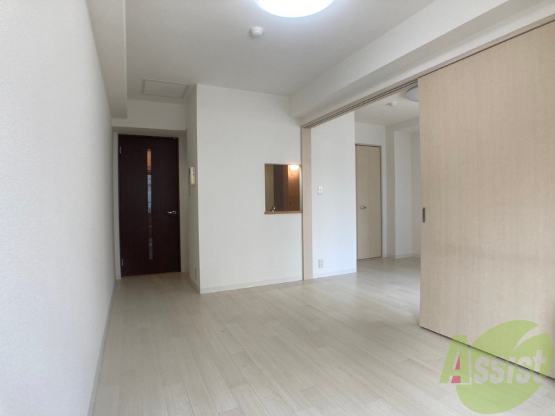 居室・リビング　広くてキレイなお部屋が広がっていて、充実した生活が送れそう。