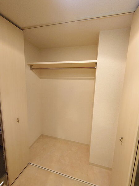 収納　※別部屋の参考写真です。