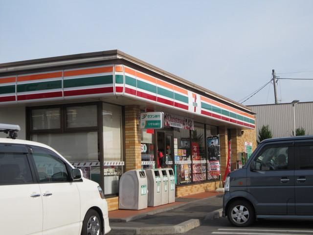 コンビニ　セブンイレブン（コンビニ）まで500m