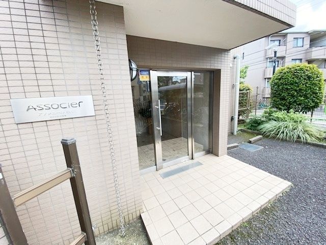 エントランス　エントランス