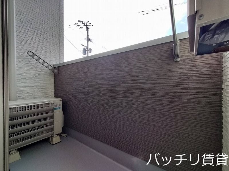 バルコニー　別号室の画像。現況優先