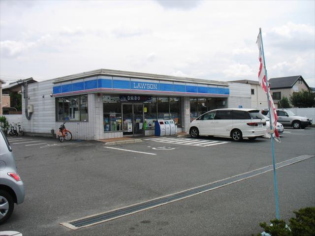 コンビニ　ローソン八尾志紀駅前店（コンビニ）まで300m