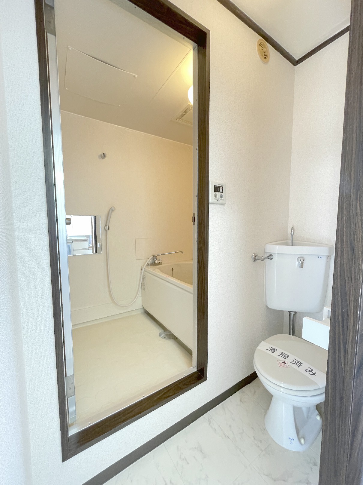 バス・シャワールーム　☆うれしいバス・トイレ別☆