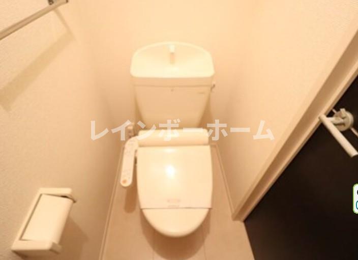 トイレ　落ち着いたトイレです