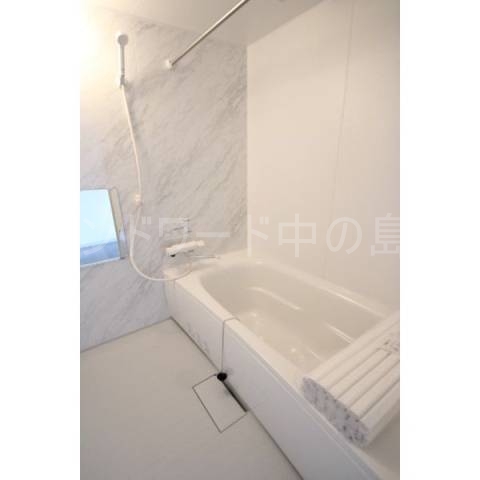 バス・シャワールーム　詳細は、ウィンドワード中の島店までご相談下さい。