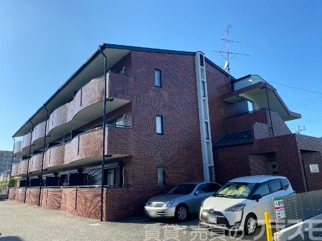 建物外観　バルコニー南向き♪