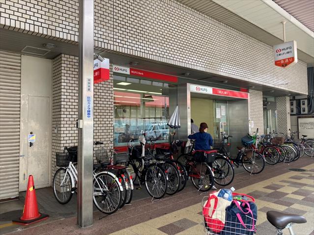 銀行　（株）三菱ＵＦＪ銀行／東大阪支店（銀行）まで196m