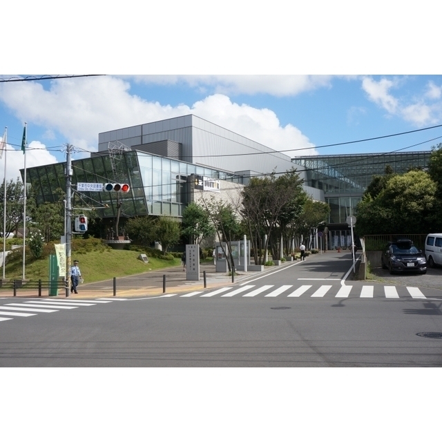 図書館　千葉市中央図書館（図書館）まで600m