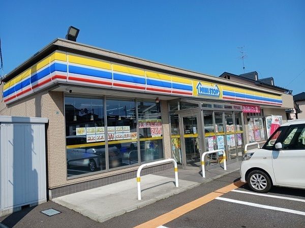 コンビニ　ミニストップ 売市２丁目店（コンビニ）まで700m